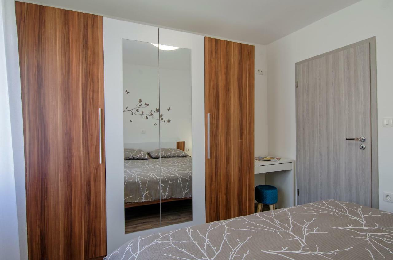 Apartment Pula R&D Eksteriør bilde